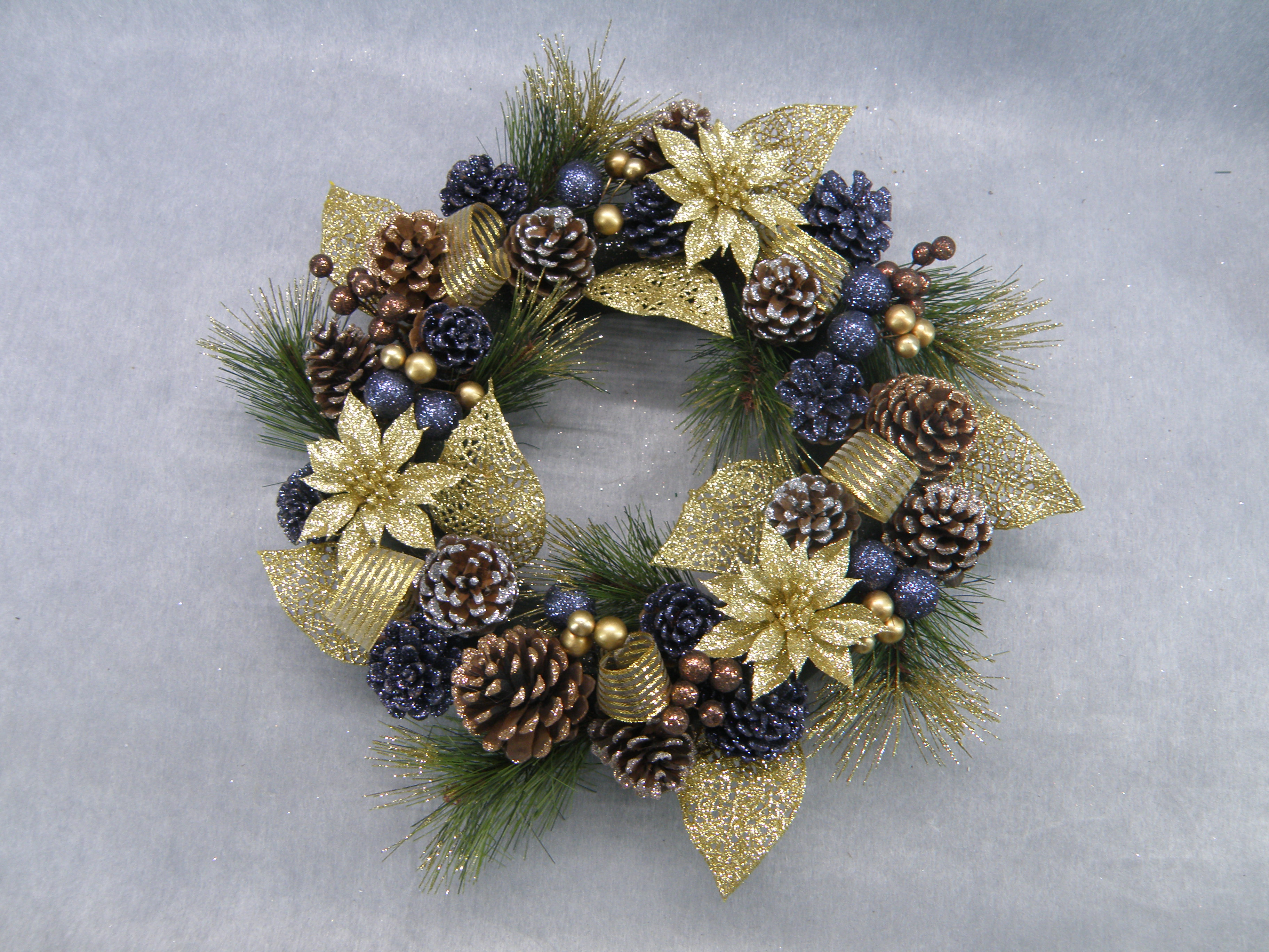 松ぼっくりのリース 