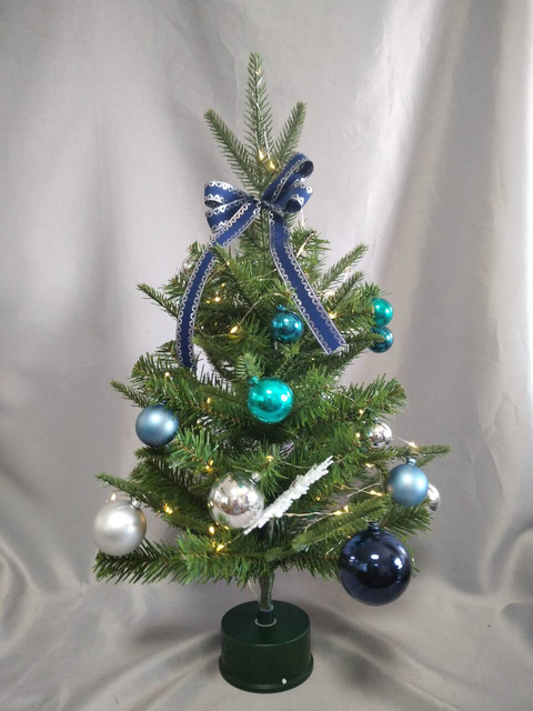 60cmの回転緑のクリスマスツリー