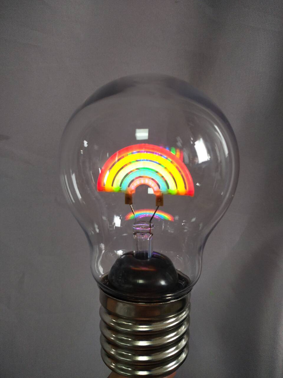 タイプC充電式バッテリー、ポータブル装飾的なLEDランプを備えた虹色のペット電球