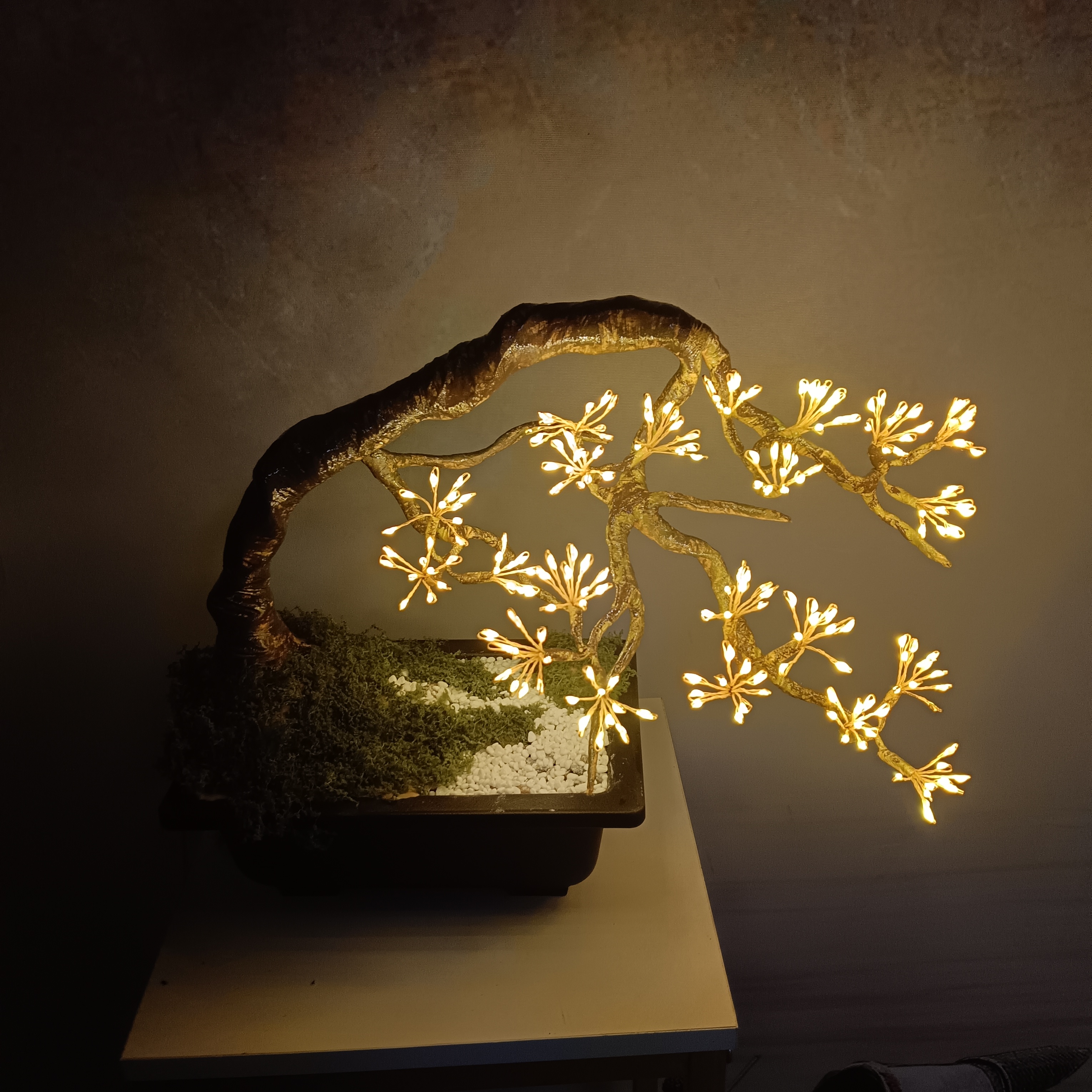 自然な外観の鍋、210の温かい白いLED、リアルな葉のデザインを備えた人工植物鍋ライト