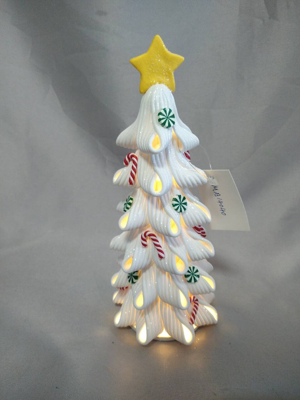 赤いキャンディー杖と緑色の丸い装飾品を備えたホワイトクリスマスツリー|幅8cm×高さ21cm |イエロースタートッパー|内部の10主導の温かい白いライト