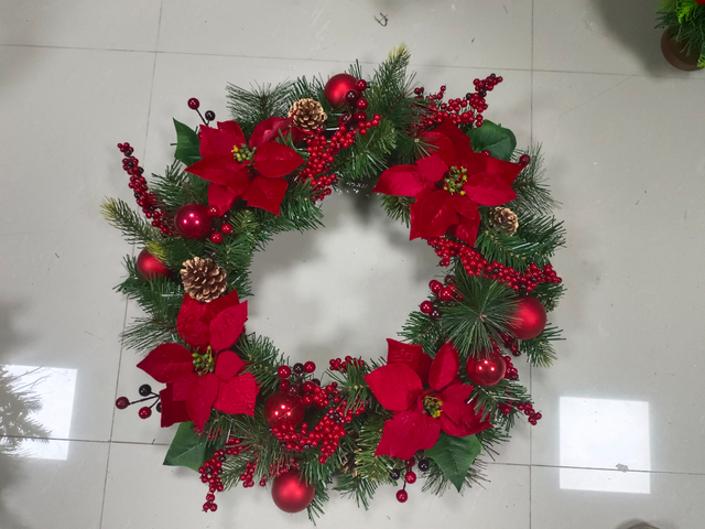  松ぼっくりのリース