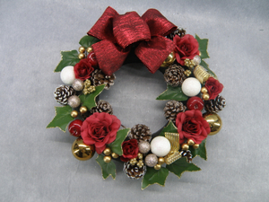  松ぼっくりのリース