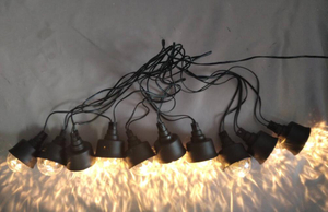 10ライトDJスタイルの雰囲気の黒いハウジング +クリアダイヤモンドカットシェード付き - ダイナミックな色を変えるLEDパーティーの装飾