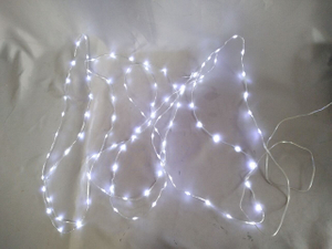 2コア透明なPVCワイヤーホワイトLEDストリングライト - 汎用性の高い屋内/屋外の装飾照明用の8つの照明モードを備えた100ライトUSB搭載