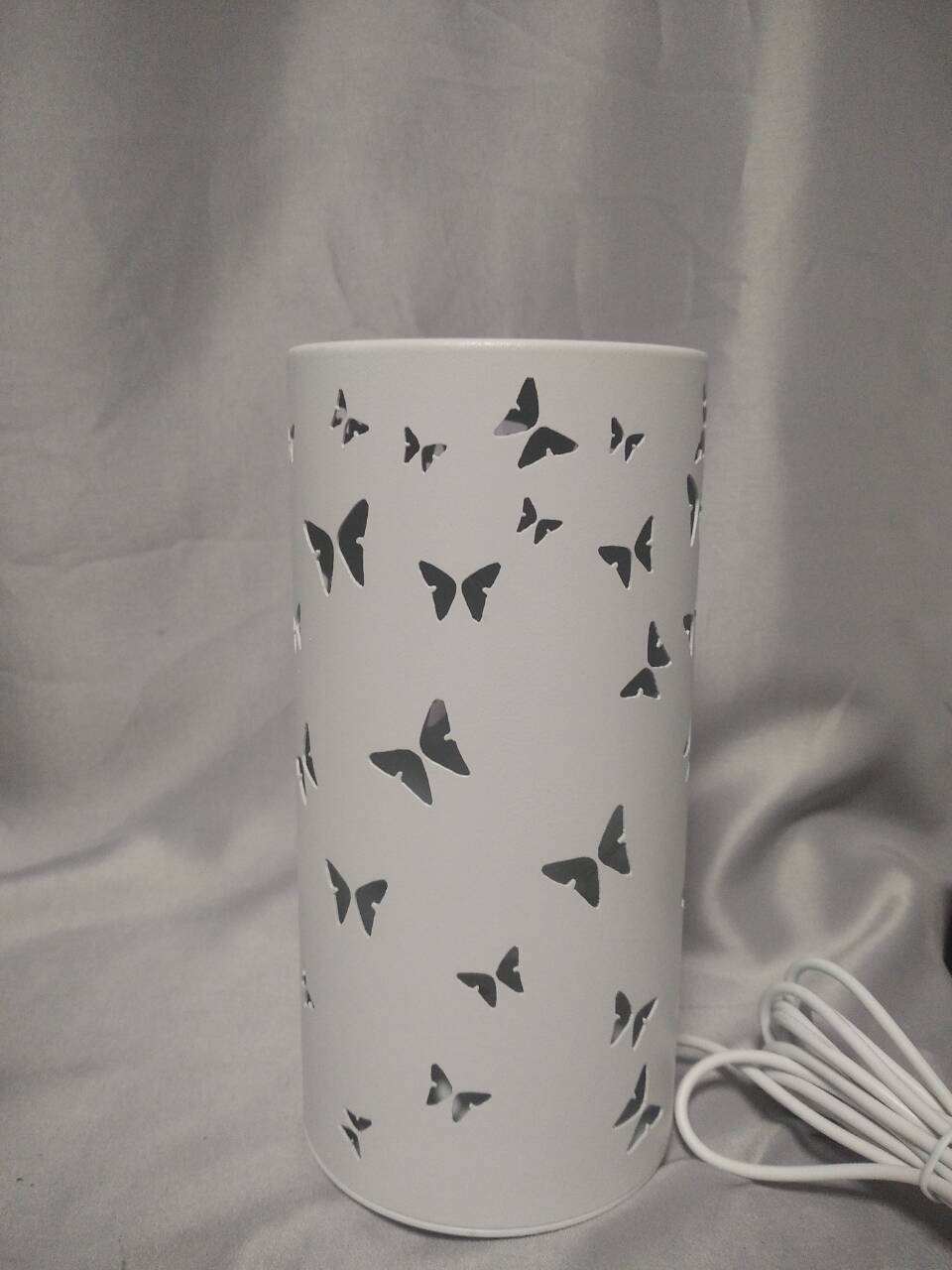 バタフライパターンRGBカラー変化のランプポスト10cm * 21cmの高さ 