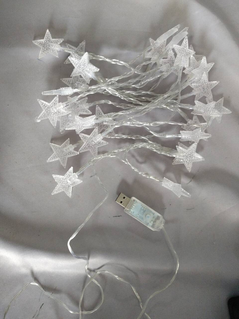 PS星型（点線のテクスチャ）F5 LED電球、8cm間隔、全長240cm、お祝いの装飾用のUSB搭載の8モード照明を備えたString Lights