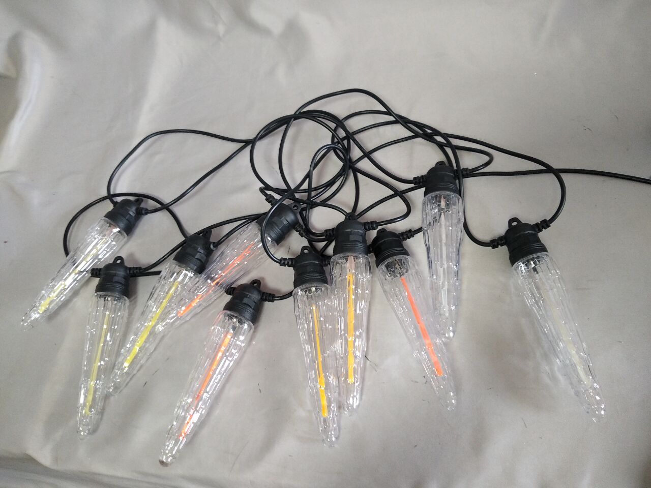 ペットプラスチックハウジングを備えた10枚のアイスコーンライトストリップ|装飾照明のための防水性と柔軟なデザイン