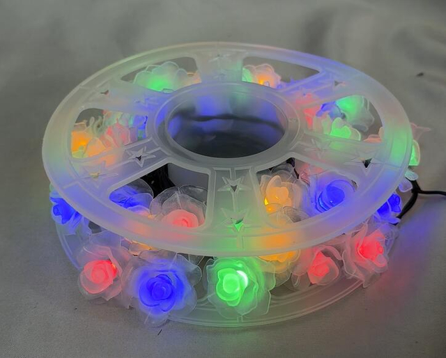 5メートルのバラの花LEDストリングライトライト40個のマルチカラー（4色）電球、パーティー/庭/お祝いイベントのための活気のある装飾照明