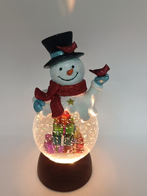 シルクハットスノーグローブの雪だるま