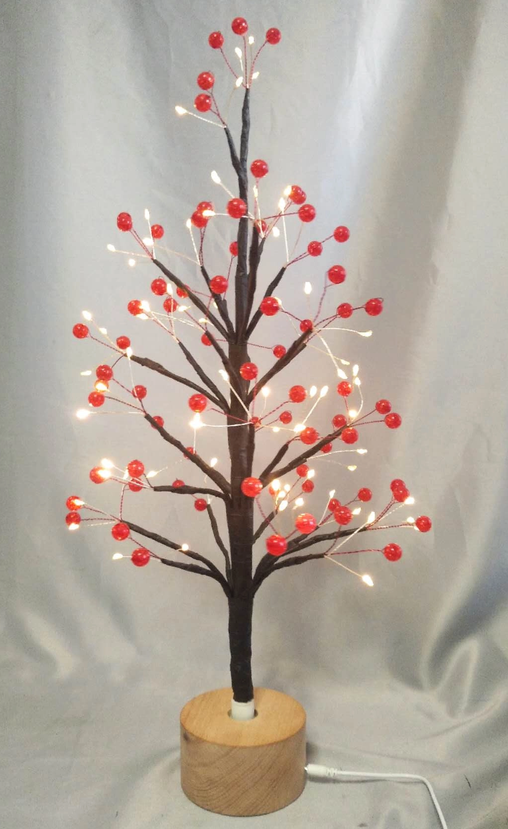 60cmの赤い丸いビーズ乾燥枝の木が木製の回転ベースと