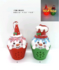 小さなカップに帽子をかぶった粘土生地の雪だるま - 5
