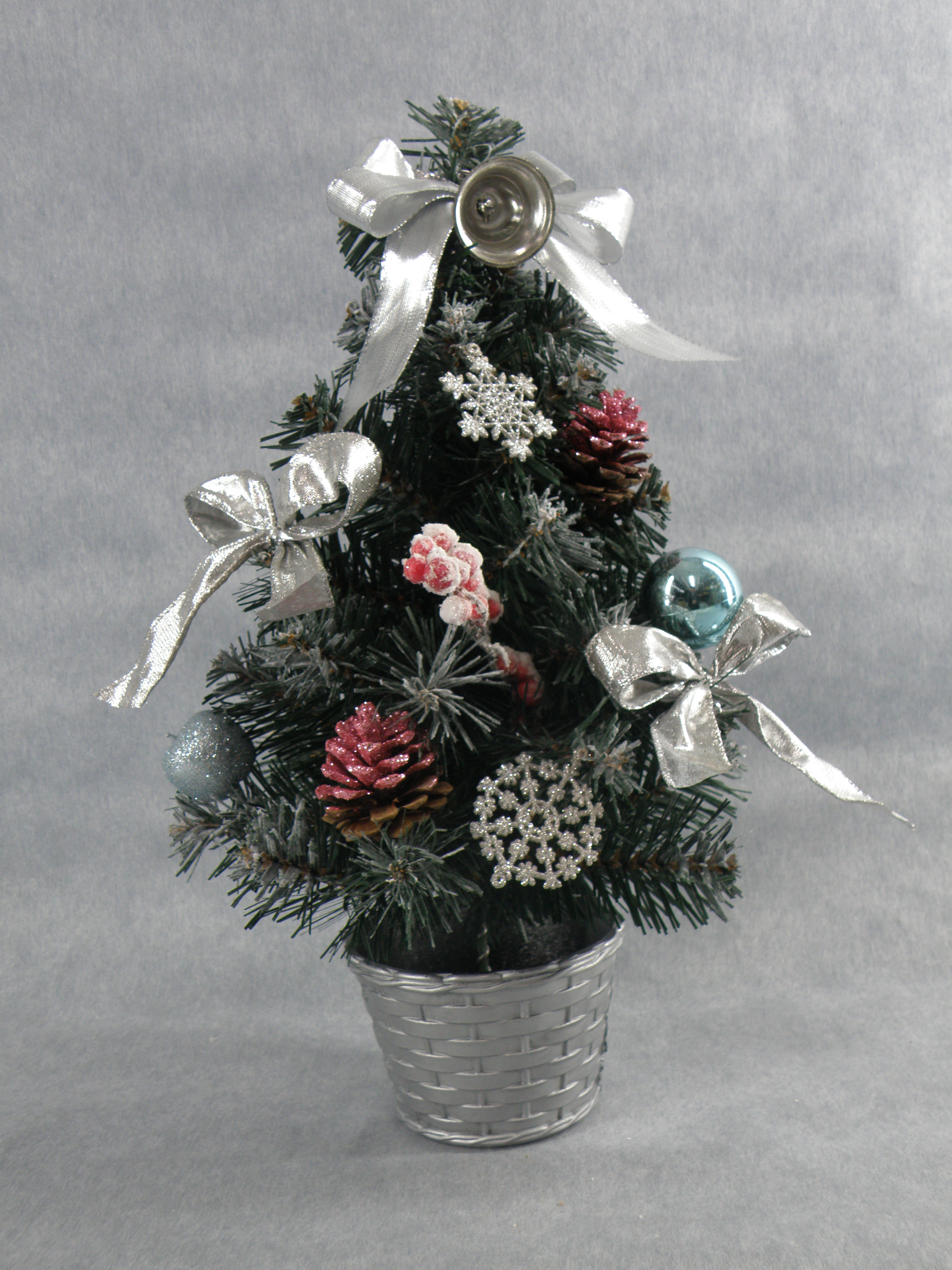 X'masグリーンミニツリー盆地+グリッターデフコル付き。ボール/松ぼっくり/シルバーベルト - 57