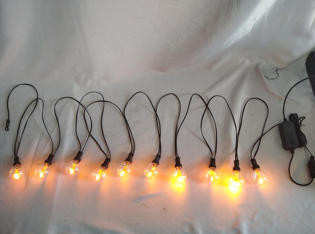 42.5cmの間隔を持つ火炎効果バブルLED弦ライト - 耐久性のあるPPボディ + PETG 40-lightカバー、耐水性の屋外/屋内装飾照明