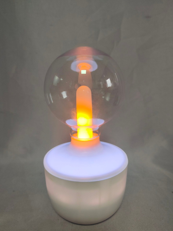 透明なガラスシェード、バッテリー/USB搭載、居心地の良い装飾的な夜の光を備えた炎の形をした7色のムードランプ