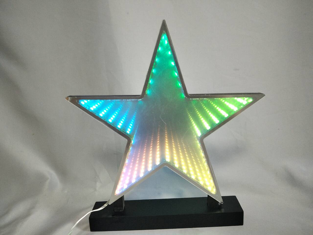 没入型休日/イベント装飾照明のためのリモコンを備えたリモートコントローラーを備えた30cmの色を変える5点星のトンネルLEDライト - ダイナミック幻彩（レインボー）エフェクト