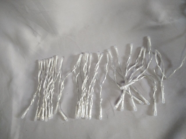 4mmの丸い頭のRGB LED文字列ライト| 50電球| 10cm間隔|全長5m（4.5m照明 + 0.5mのリードワイヤー）| USB搭載（5V/2A入力）| 16同期モード（フェード/フラッシュ/ストロボ/チェイス）| Ir Remote Cont