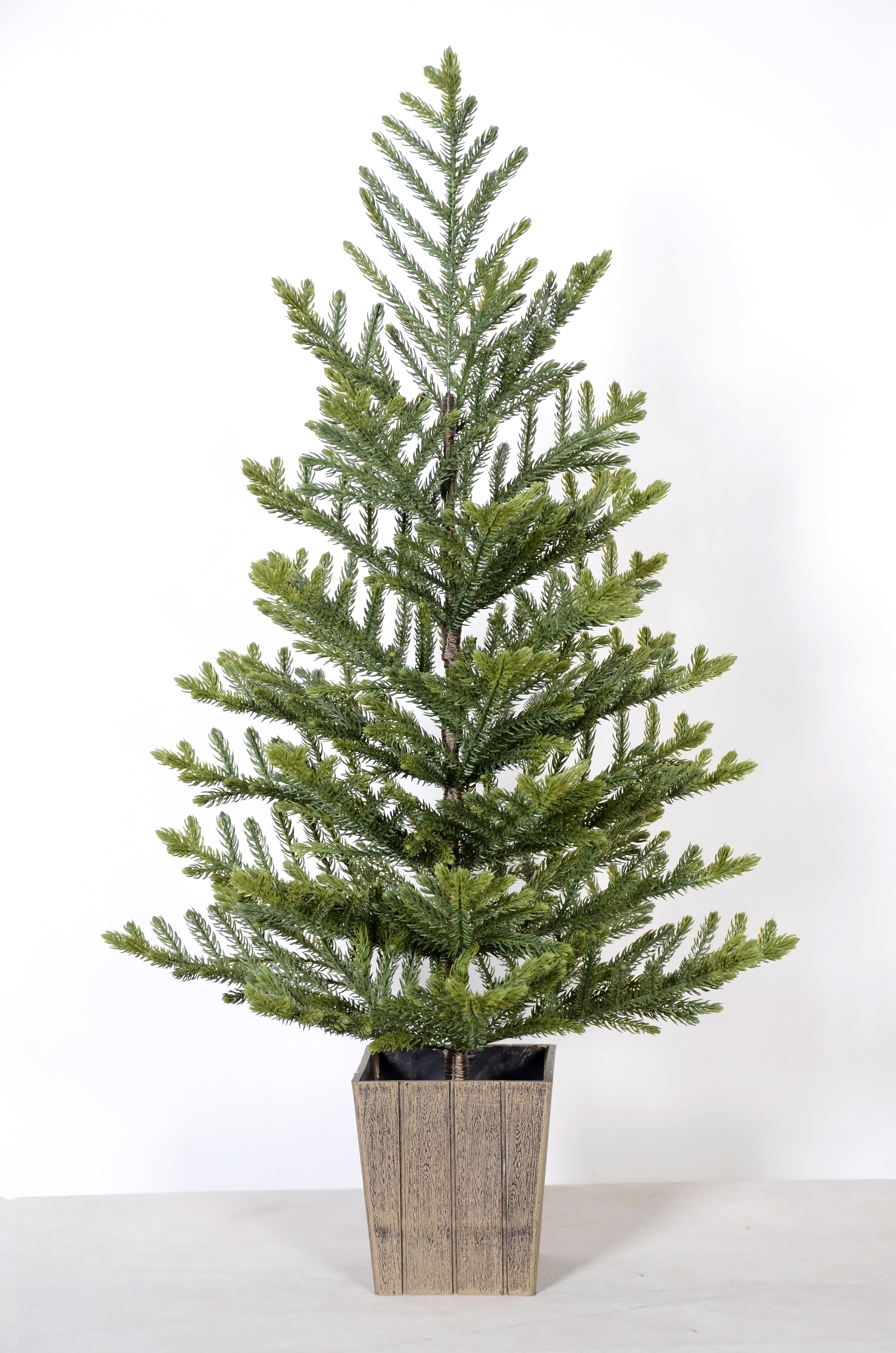 X'mas グリーンカラーの普通のクリスマスツリー、正方形の木製洗面器付き - 17