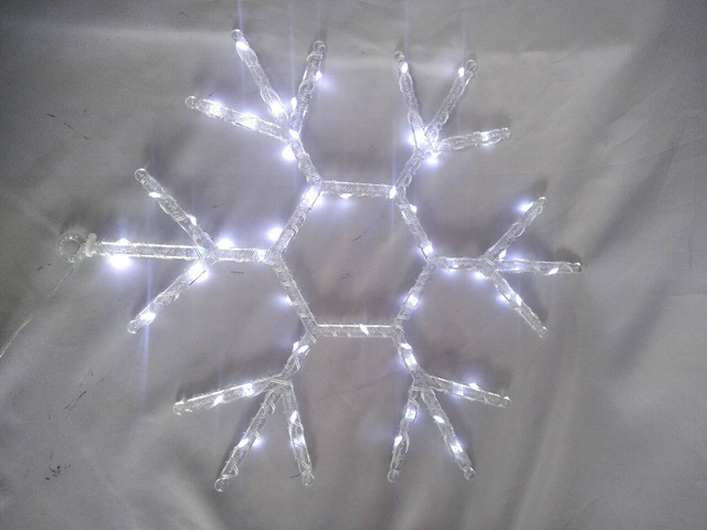 柔軟な銅線を備えたNowflake型の57ライト白いLED弦ライト - 透明な8モードUSBコネクタ、41x42cm