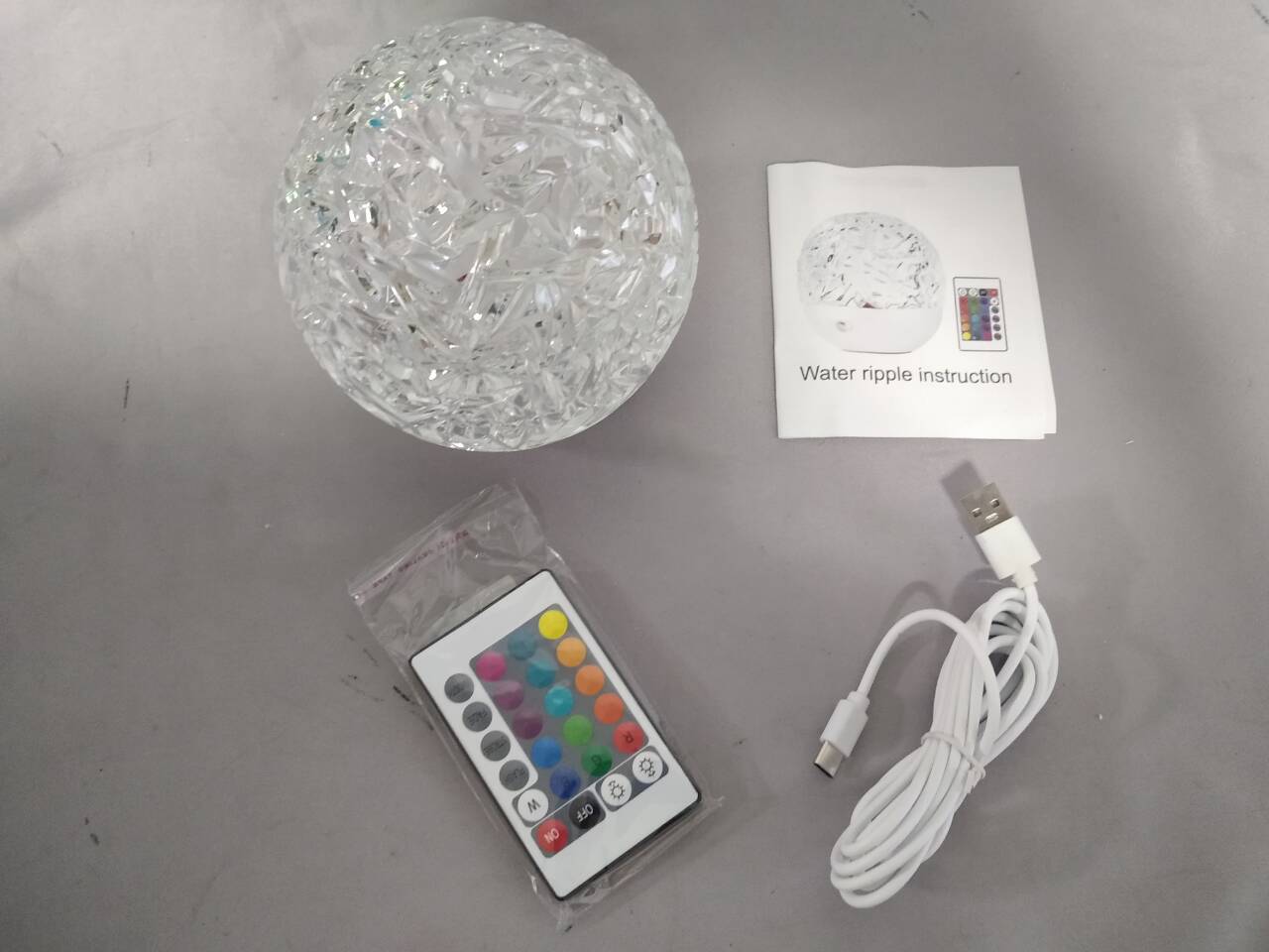 1.5Wシングルチップソースを備えたRGB LEDウォーターリップルライト|デュアルコントロール：タッチスイッチ +ダイナミックカラーエフェクトとアンビエント照明用の24キーリモート