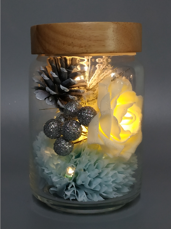 クリスマスオーナメントライト付きガラスポット