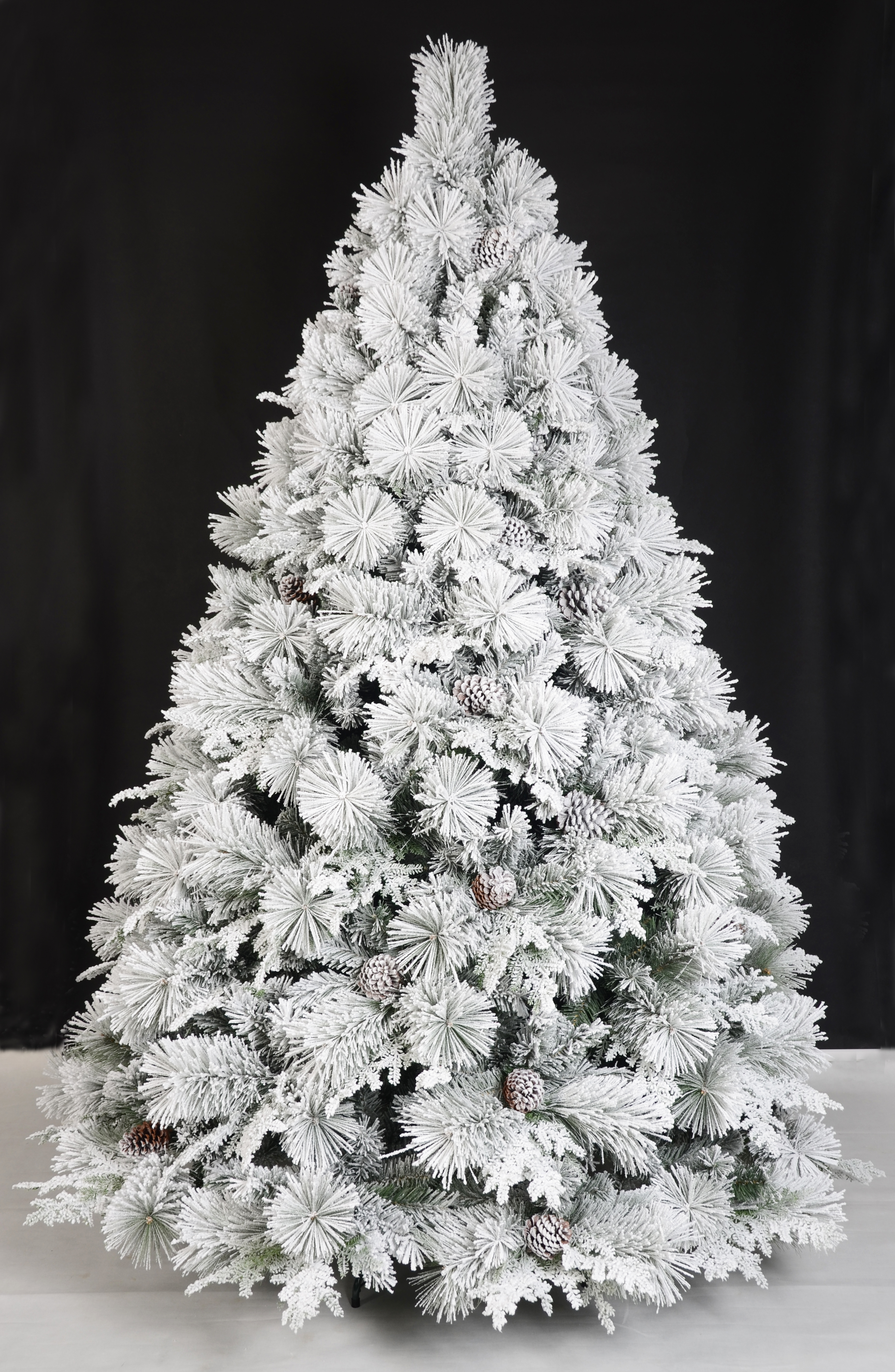 X'mas グリーンカラー+植毛通常のクリスマスツリー、松ぼっくりと金属脚付き - 2