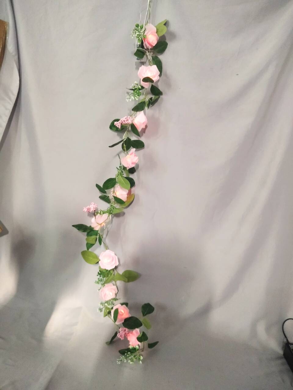 バラの形をしたLEDストリングライト - 透明なAA*2バッテリーケースで直径8cmの咲く、ロマンチック/装飾照明に最適