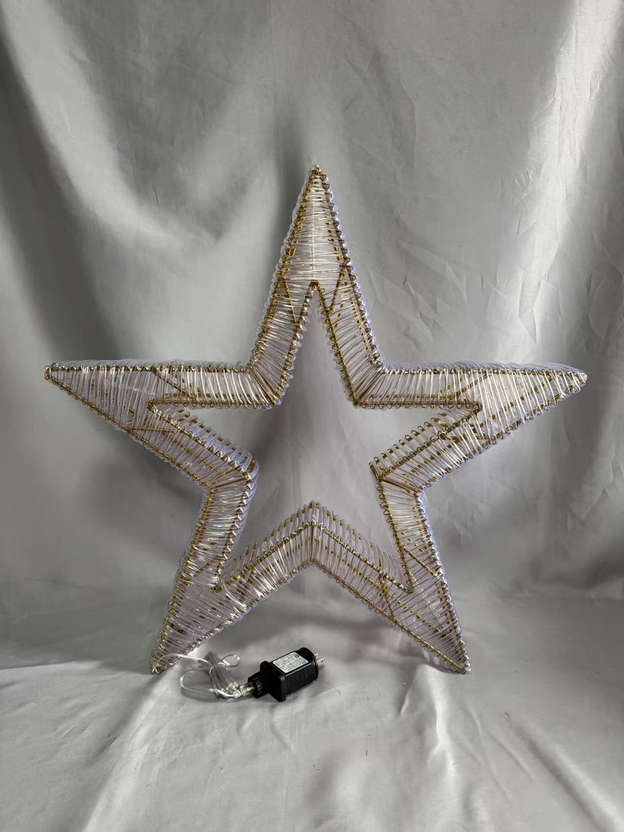 60cmの鉄フレーム5ポイントスターチューブライト580温かい白いLEDときらめく電球を備え