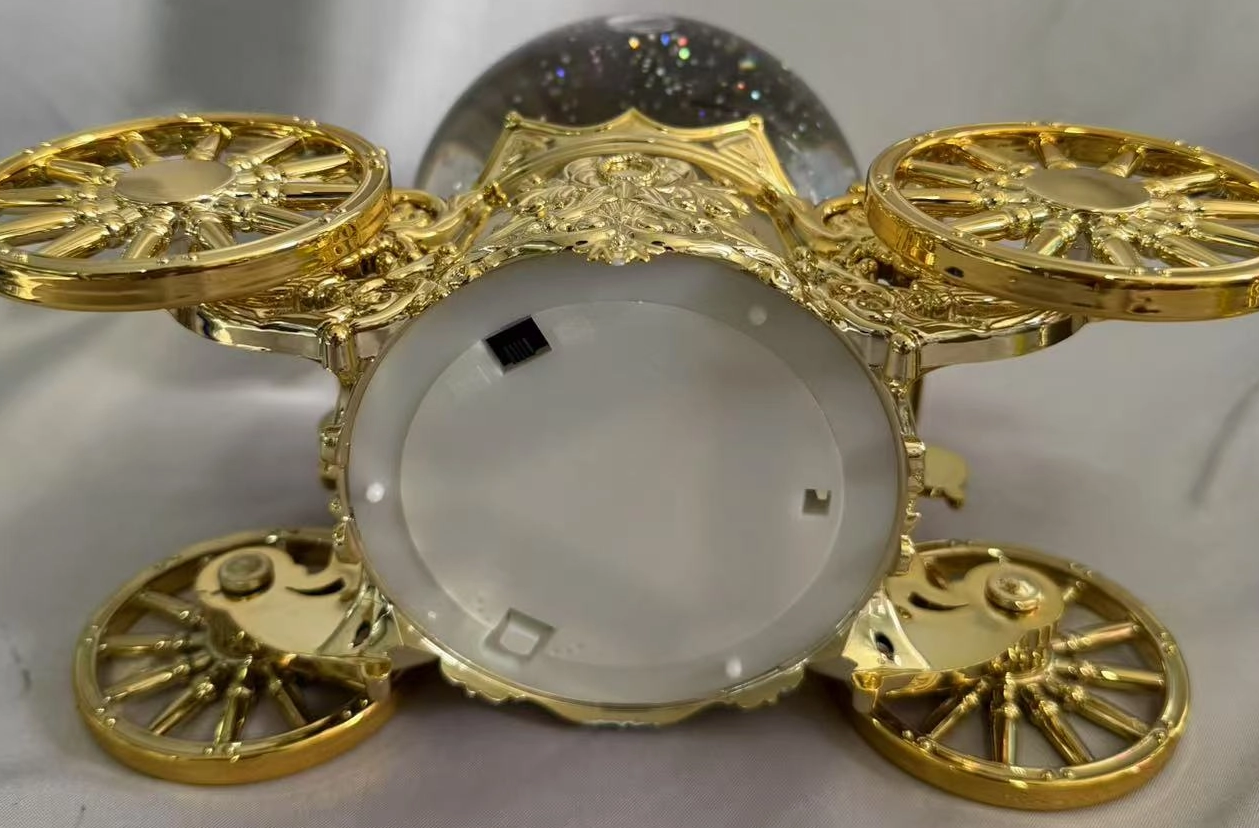 金メッキのカボチャのキャリッジランタン気まぐれな年配の高齢者&クマのインテリア